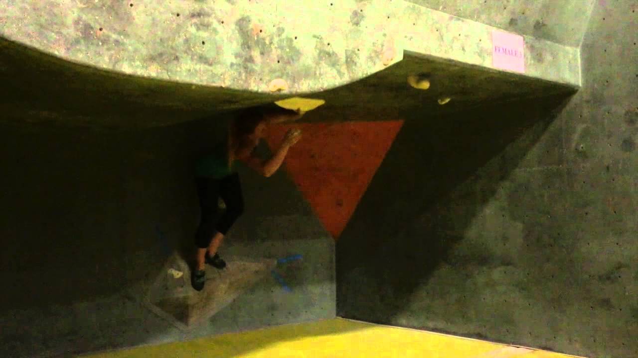 Leah Crane flashes Women's Problem 3, ASBO 15 at Climb Newcastle