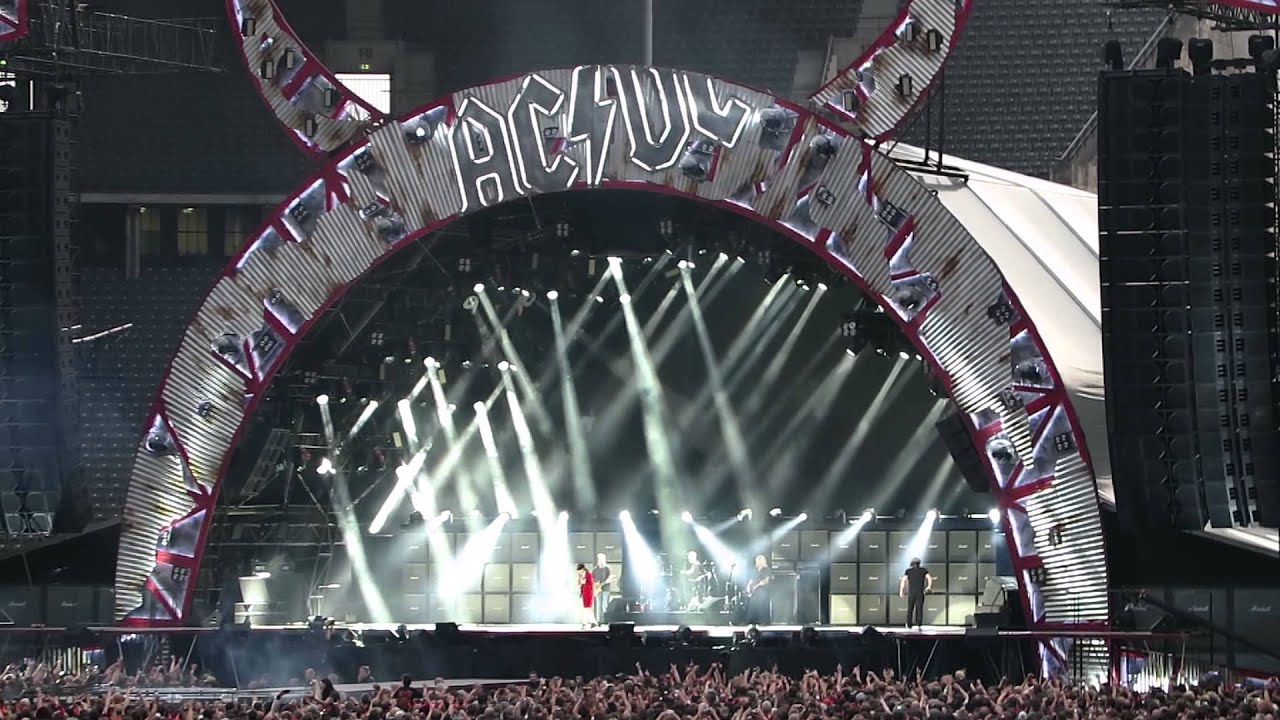 AC/DC BACK IN BLACK LIVE OLYMPIASTADION BERLIN 25/06-2015 - YouTube