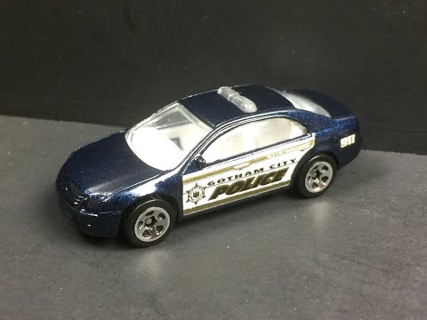Hot Wheels Gotham Police Ford Fusion Review 164 - YouTube