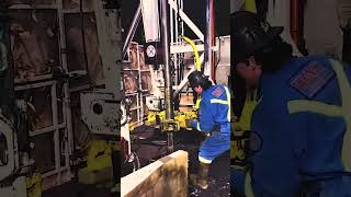 Service Rig Wrking #Rig #Ad #Drilling #Oil #Tripping