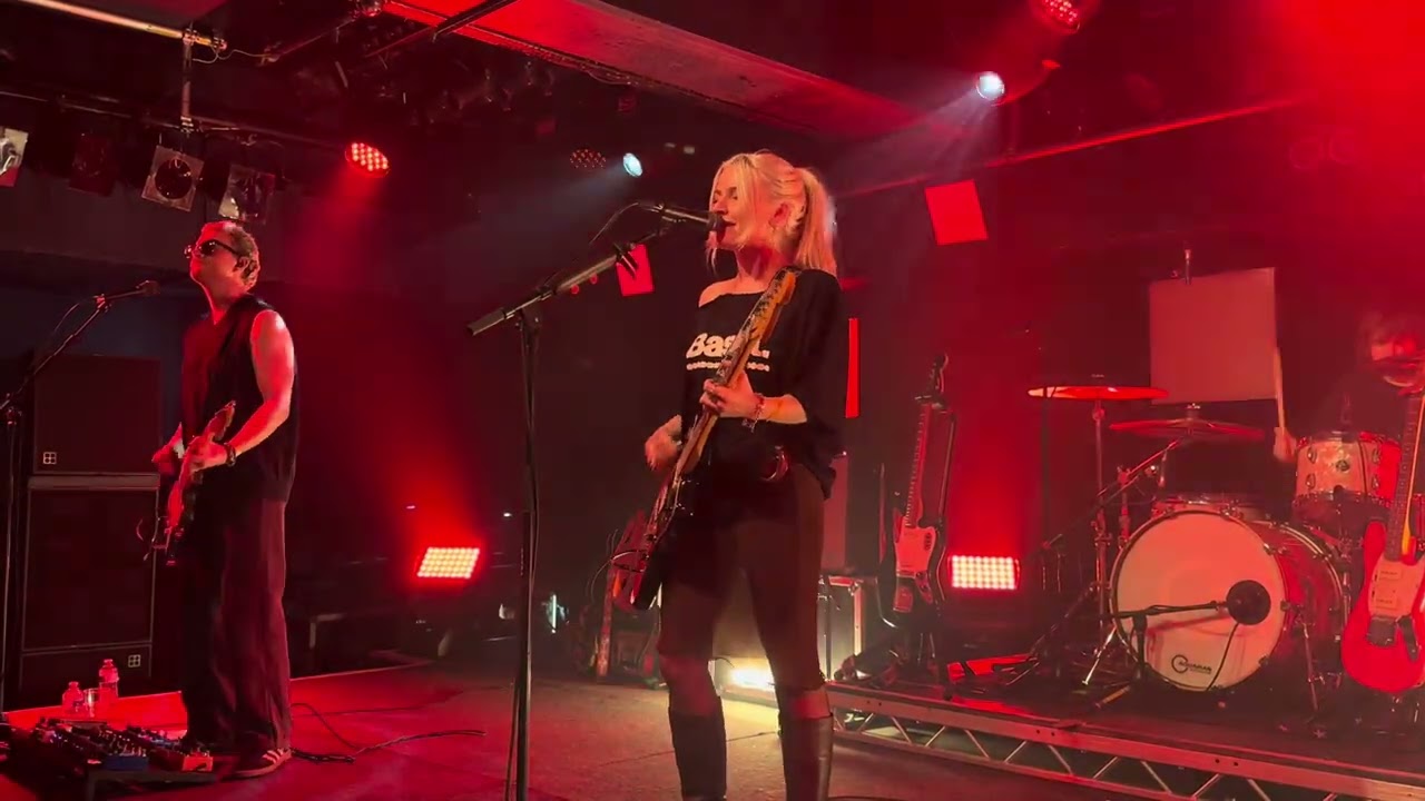 Swim School - On & On [Live] The Waterfront, Norwich 16th November 2025