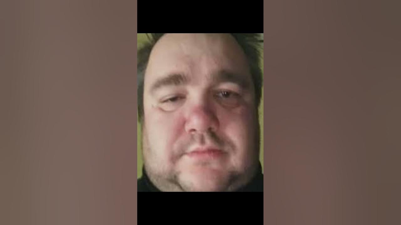 Интересно как он выглядел когда был моложе
