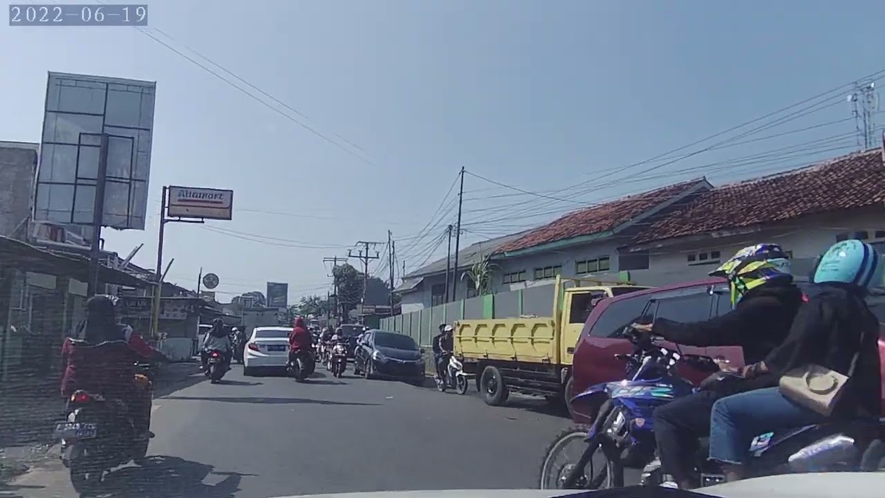 Dari Citra Indah Jonggol ke Pasar cibarusah Bekasi Jawa Barat Indonesia