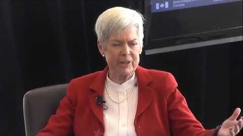 Signatures Series: Interview with Sarah Jennings