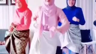 Download Lagu Ya salam from Noraniza Idris...tiktok lovers MP3