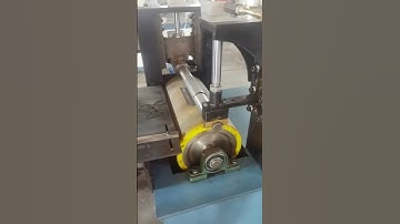 Two - roll under - pressure plate rolling machine#Hydraulic pressure