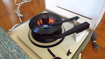 VM stereo playing a stack of 45s