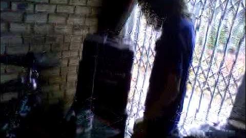 Gavin Bulloch (The Three Radio Theremin)