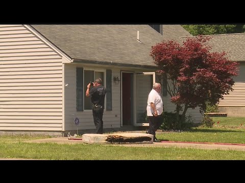 Electrical outlet shorts out, catches mattress on fire in Austintown home