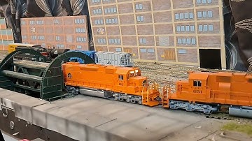 Working Rotary Dumper In HO scale.