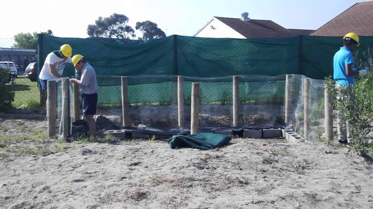 COMMUNITY BUILD - YouTube