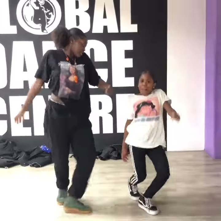 Johnny Bravo & DJ Pzee Boy Ft. Uami Ndongadas, Zoca Zoca - O Pam | Afrohouse Choreo by Hope Landu