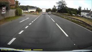 Dash cam near miss accident lorry / HGV