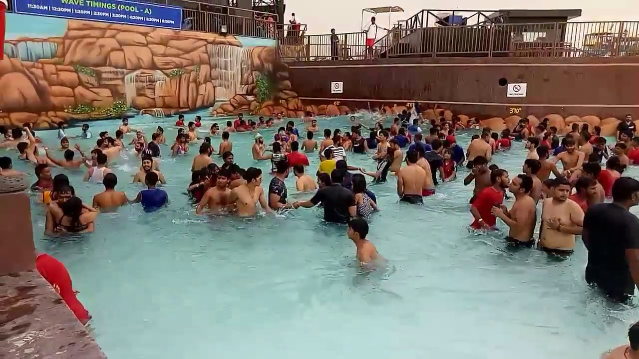 WORLDS OF WONDER WATER PARK WAVE POOL - YouTube