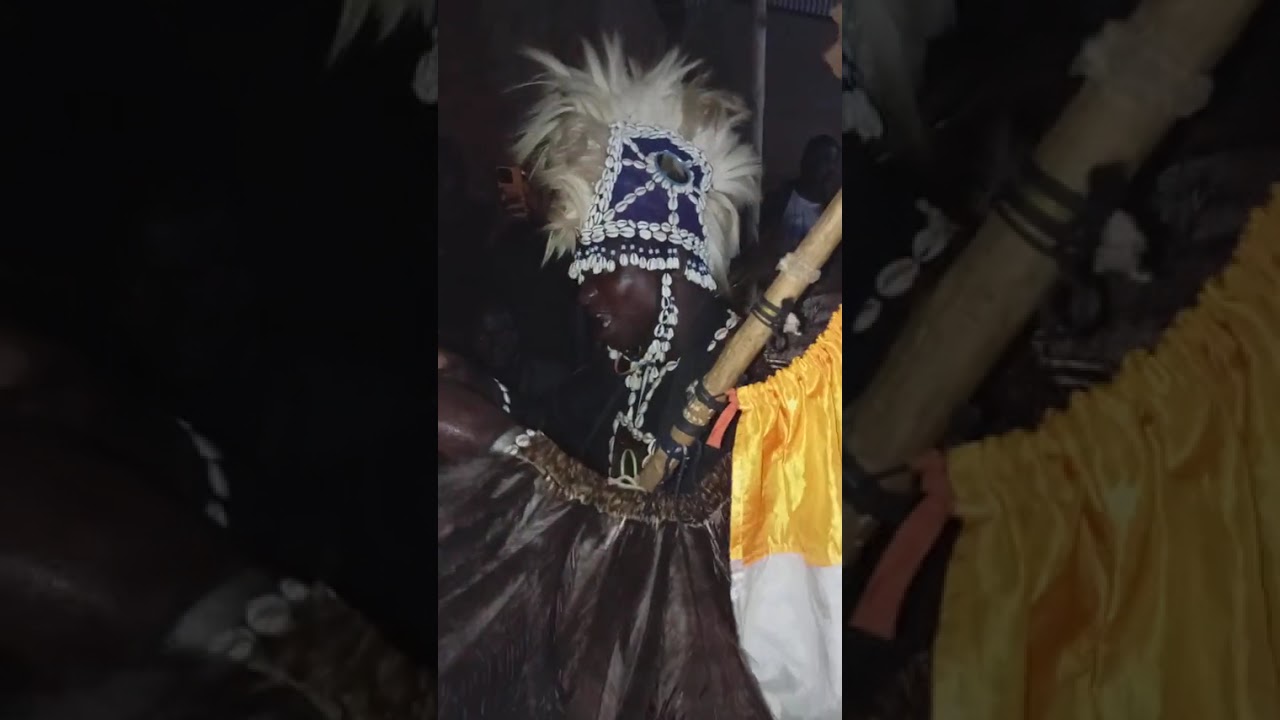 Kanry de Dramane aux funérailles de son oncle Nalourgo dit gros oiseau🪶. @Senoufo @senang @culture