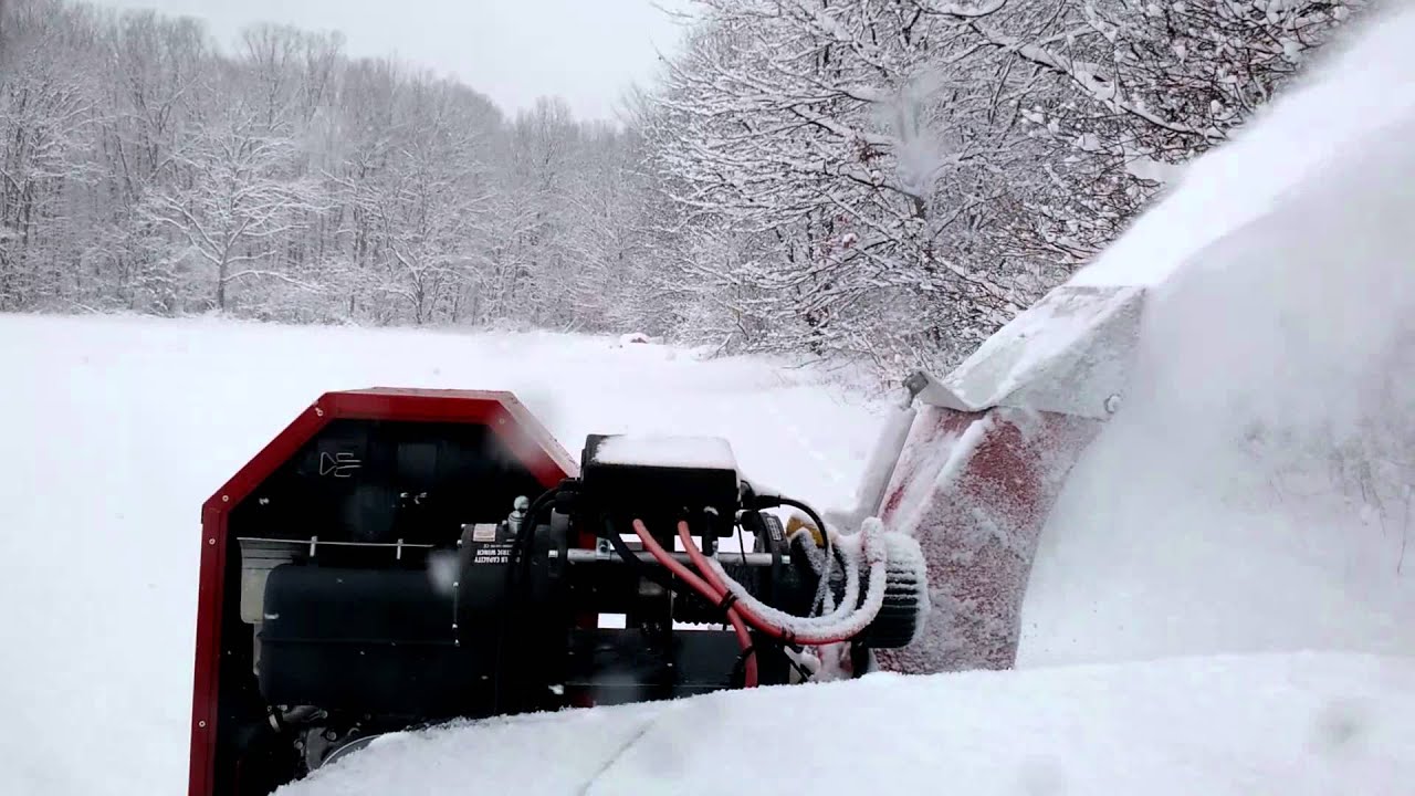 Snow blower on the jeep - YouTube