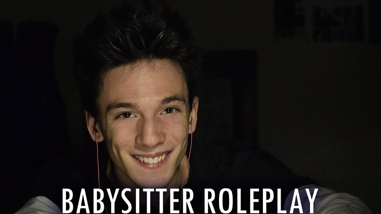 Binaural ASMR Ita| Babysitter roleplay *whispering; fruscii pagine; reading*
