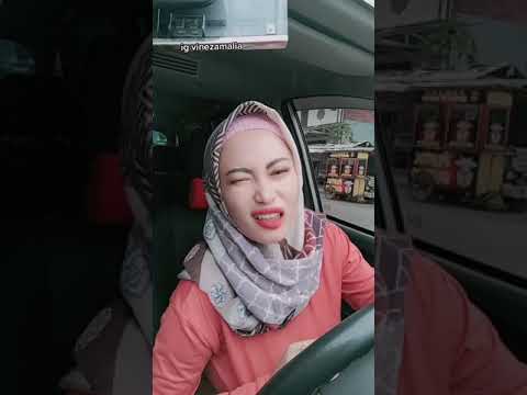 Tante Cantik dan Melon