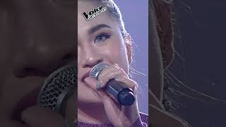 Coach Julie, nakipag-duet kay Jamie Miller! #shorts | The Voice Generations