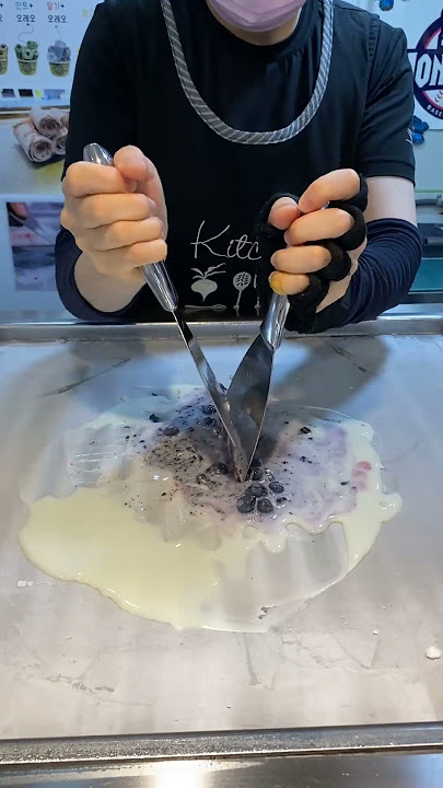 Oreo & Blueberry Ice Cream Rolls - ( $3.77 ) Korean Street Food #shorts