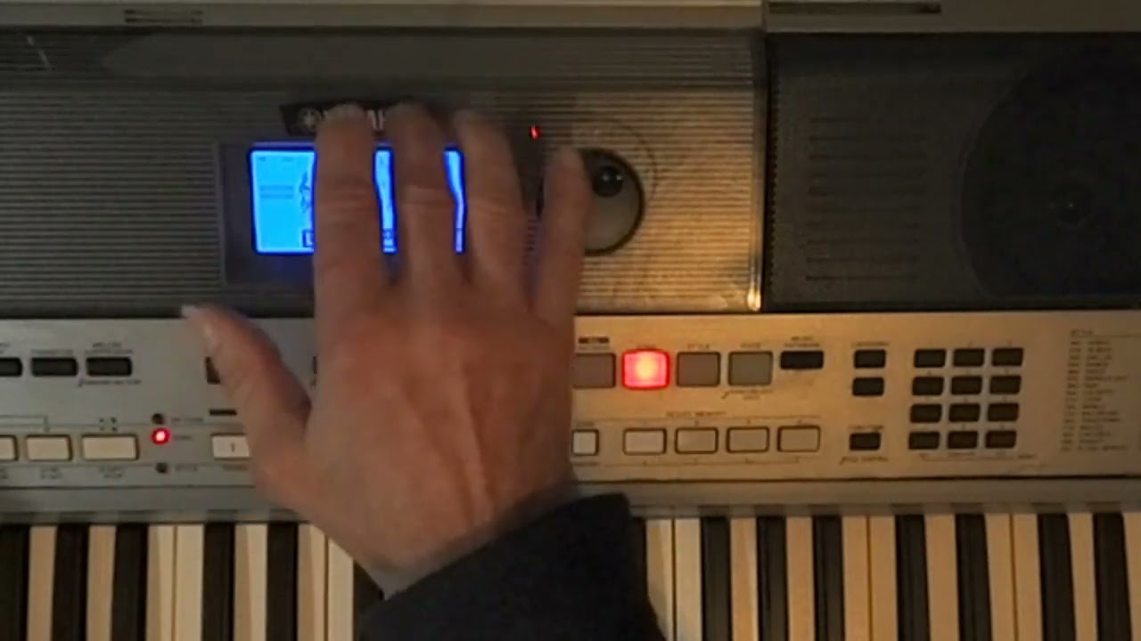 Yamaha PSR E443 запись мелодии с последующей загрузкой в USB флеш устройство. Часть (1).