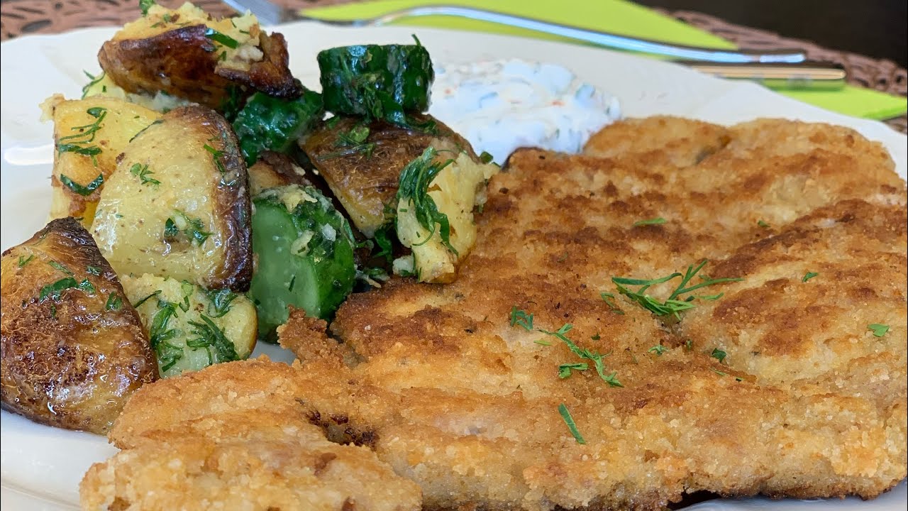 Венский шницель советского мясника 👨🏻‍🍳 🐷 🥔 🥒 - YouTube