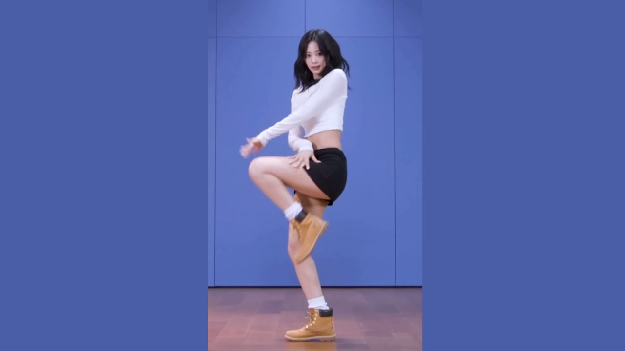 TZUYU “Run Away” Dance  Practice fancam