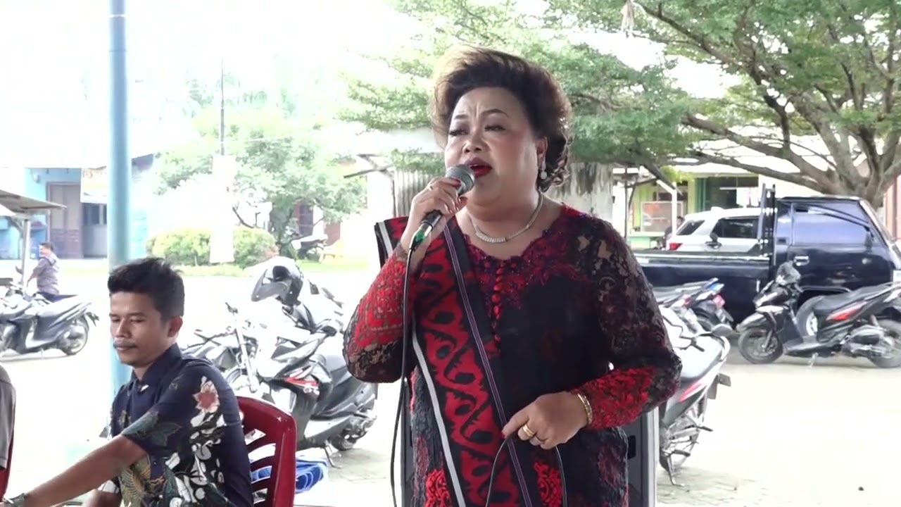 LAGU KARO PALING SEDIH !!!  SABARINA BR KETAREN - ( OH  NANDE )
