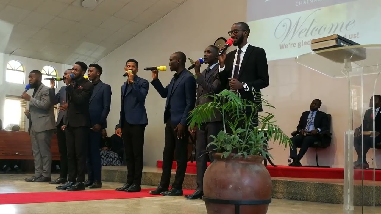 Hold me (Mwilansha Neka)