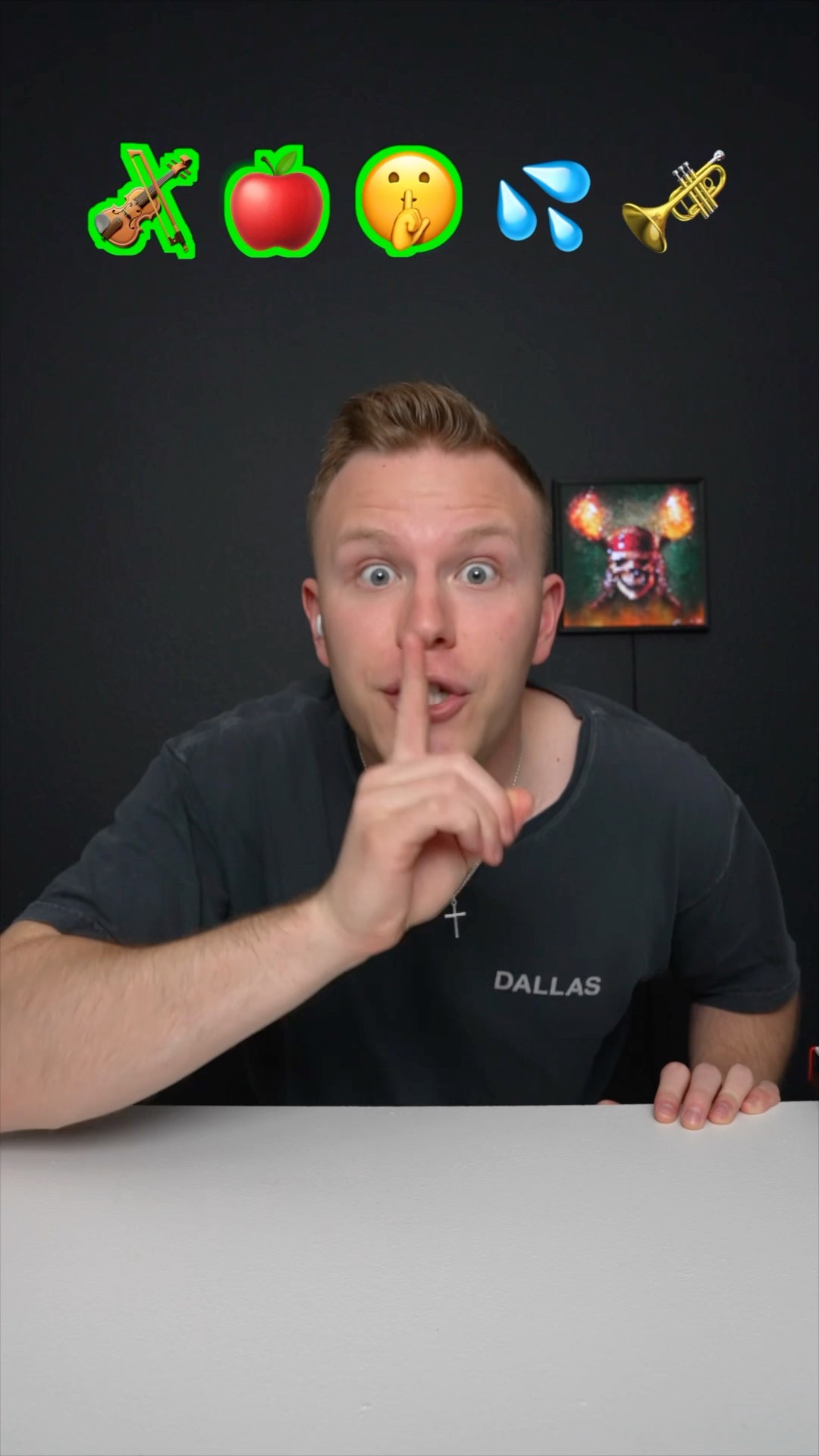 Make a song with THESE Emoji?? (He’s a Pirate)