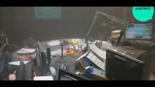 Arthur Gubert Dispara Extintor No Estudio Do Pretinho Básico.