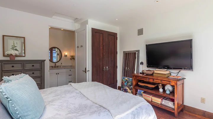 5722 Cottage Ridge Road Listing Video updated logos