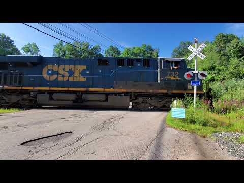 Massive Q427 With Vintage Crossing Signals Burncoat street, Worcester, MA 8/17/21