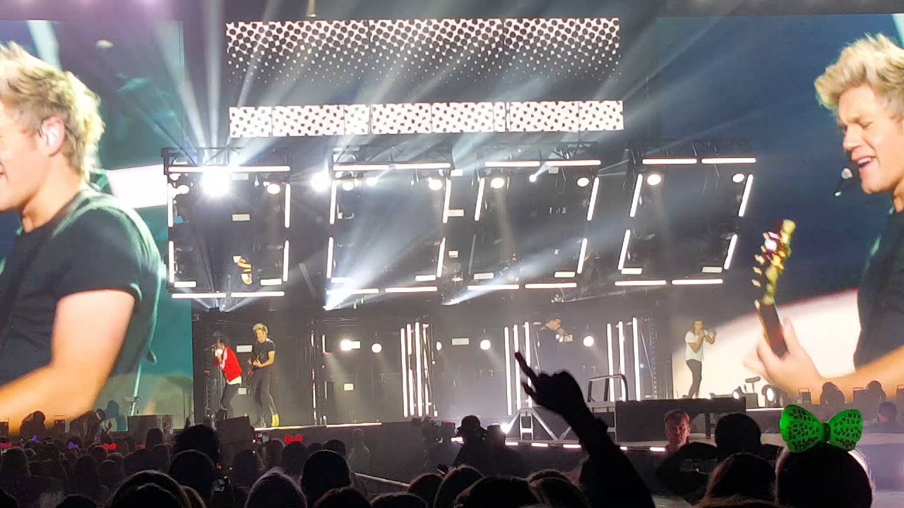 One Direction-INTRO+CLOUDS+KISS YOU+FIREPROOF-O2 Arena London 26/09/2015