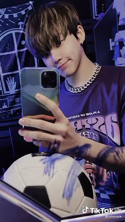 (21/04/22) Happy Birthday Hyunsuk❤ #treasure #hyunsuk #teume #tiktok #Treasure Sumber : tiktok