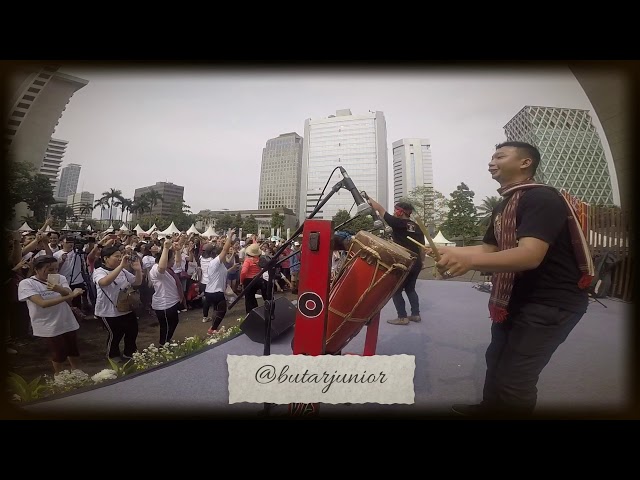 Sinanggar Tulo - Live Azwin Harefa, Hamonangan Butarbutar, Bonggud Sidabutar at Car Free Day Jakarta class=