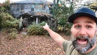 What's inside this Creepy Abandoned Haunted Farm House? Let's explore together!