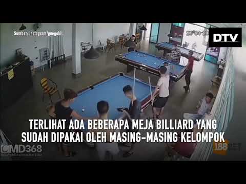 Kocak, Menyodok Bola Billiard Malah Kena Kepala Orang