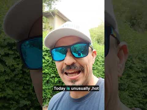 איך אומרים באנגלית חם בצורה לא אופיינית יש חמסין 