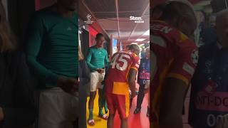 Victor Osimhen Swaps Jersey with Virgil van Dijk after match