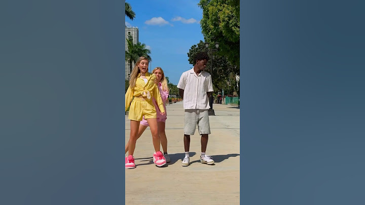 Rate our outfits with twin 1-10 👯‍♀️💛🩷 @isabellaafro @jaymondy.
