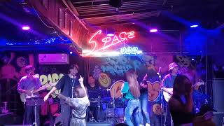 Ep.4 ดนตรีสดเพราะๆ​ ฟังเพลินๆ​ เพลงโดนๆ​ [Cover​ By​ Space988​ Band​]​