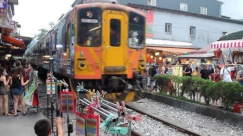 Pingxi Train Line Tour / 平溪線旅游 (Slideshow / 幻燈片) - Jingtong, Pingxi, Shifen & Houtong Cat Village