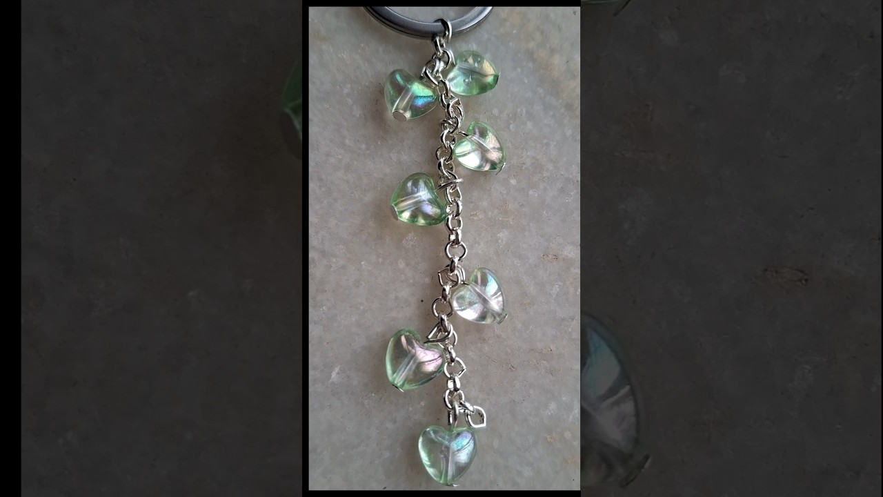 green glass heart keychain (other colours also available)💚🦚
