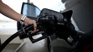 MoneyWatch: Gas prices dropping quickly; New gadget for Amazon Prime members