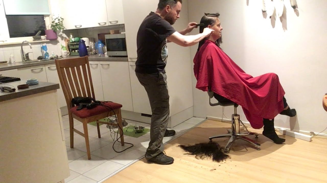 A line haircut - YouTube