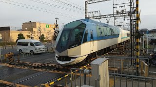 近鉄50000系SV01編成の特急しまかぜ京都行き 寺田駅