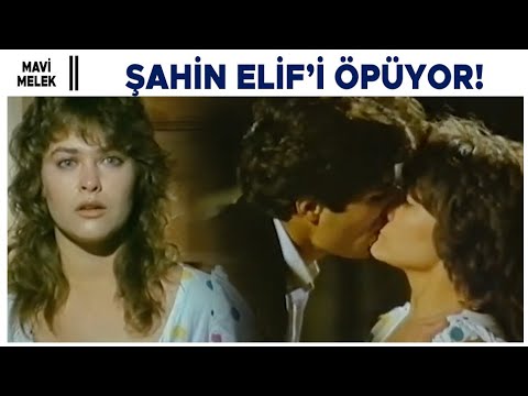 Mavi Melek Türk Filmi | Şahin, Elif'i Öpüyor