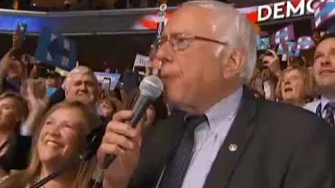 Clinton wins historic nomination, says glass ceiling cracked