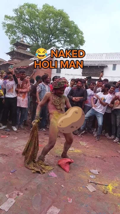 naked holi photo